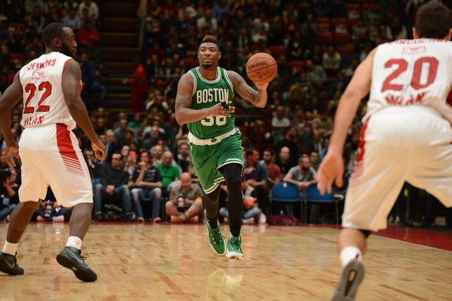 艰苦训练的 艰苦训练的